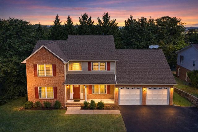 4816 Hickory Hill DR, Roanoke, VA 24018