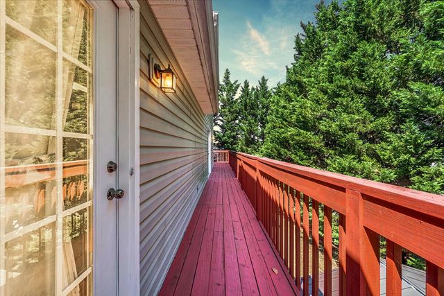 4816 Hickory Hill DR, Roanoke, VA 24018