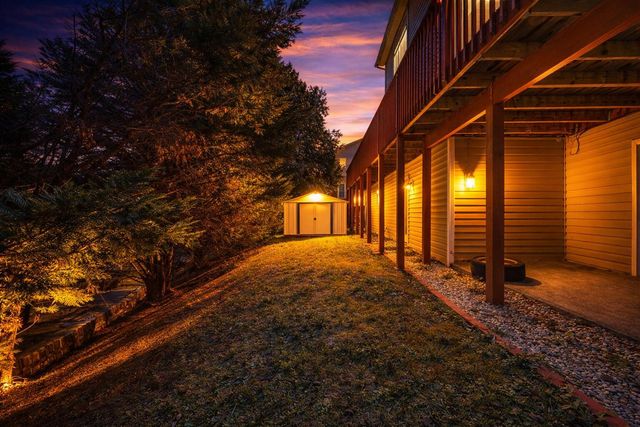 4816 Hickory Hill DR, Roanoke, VA 24018