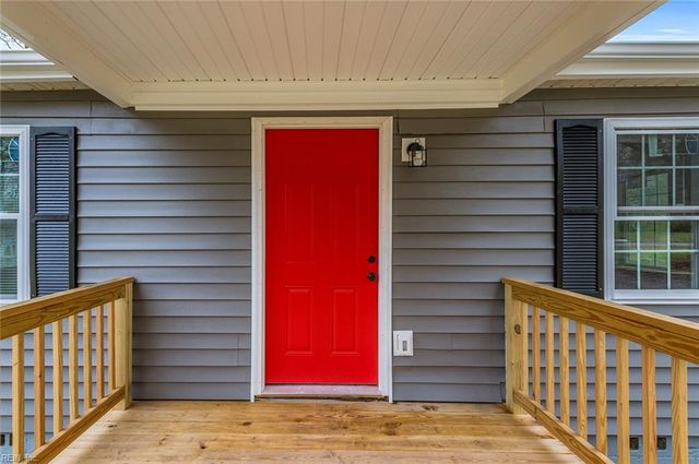 20509 Thomas Woods TRL, Zuni, VA 23898