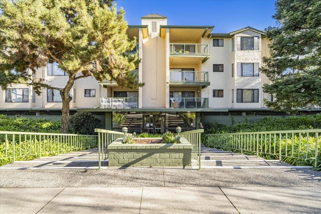 Image 19 of property listing at 38780 Tyson Lane 205C, Fremont, CA 94536