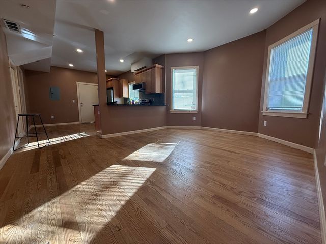 574 Warren 2, Brockton, MA 02301