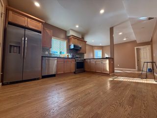 574 Warren 2, Brockton, MA 02301