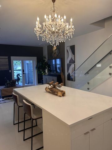 1488 NE 34TH Street, Oakland Park, FL 33334