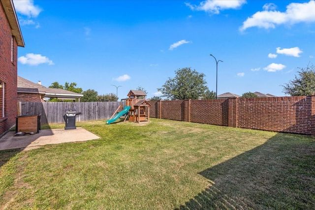 2133 Burnside Drive, Fort Worth, TX 76177