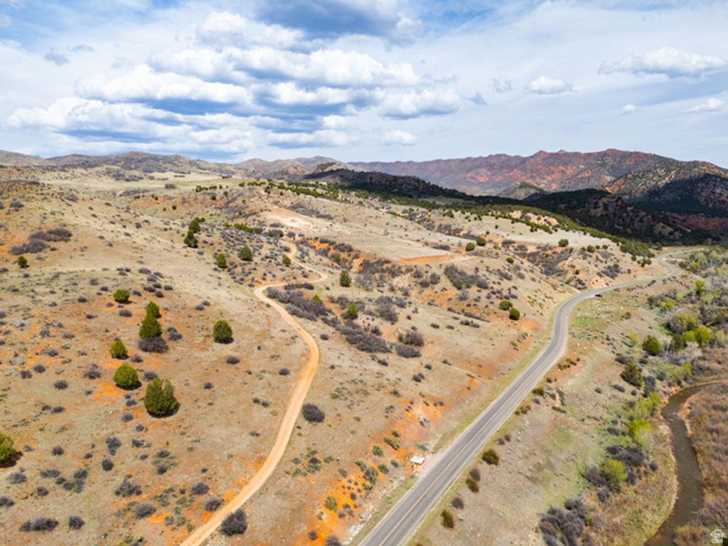 Image 106 of property listing at 9795 E 7777 S, Spanish Fork, UT 84660