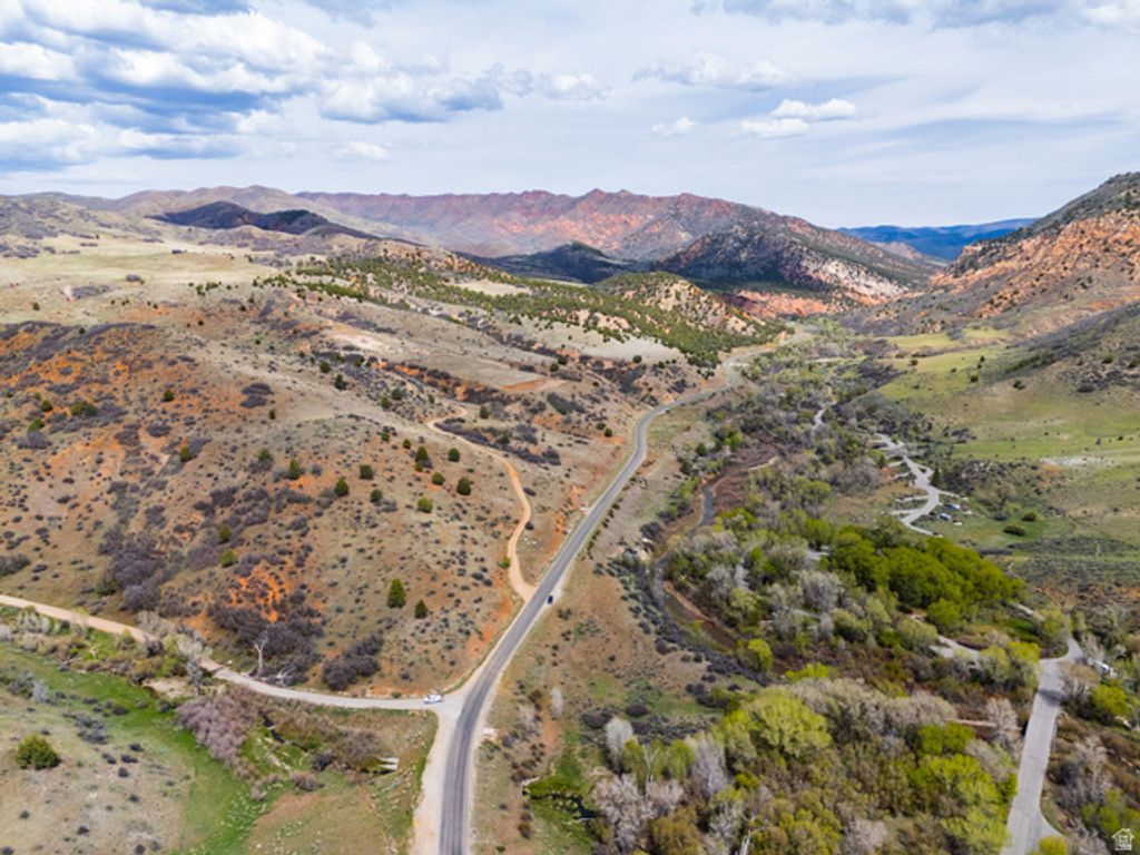 Image 113 of property listing at 9795 E 7777 S, Spanish Fork, UT 84660
