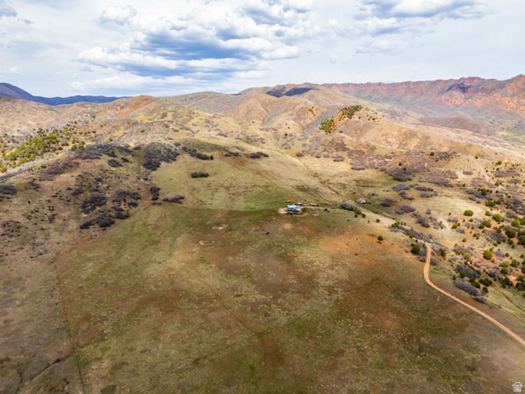 Image 84 of property listing at 9795 E 7777 S, Spanish Fork, UT 84660