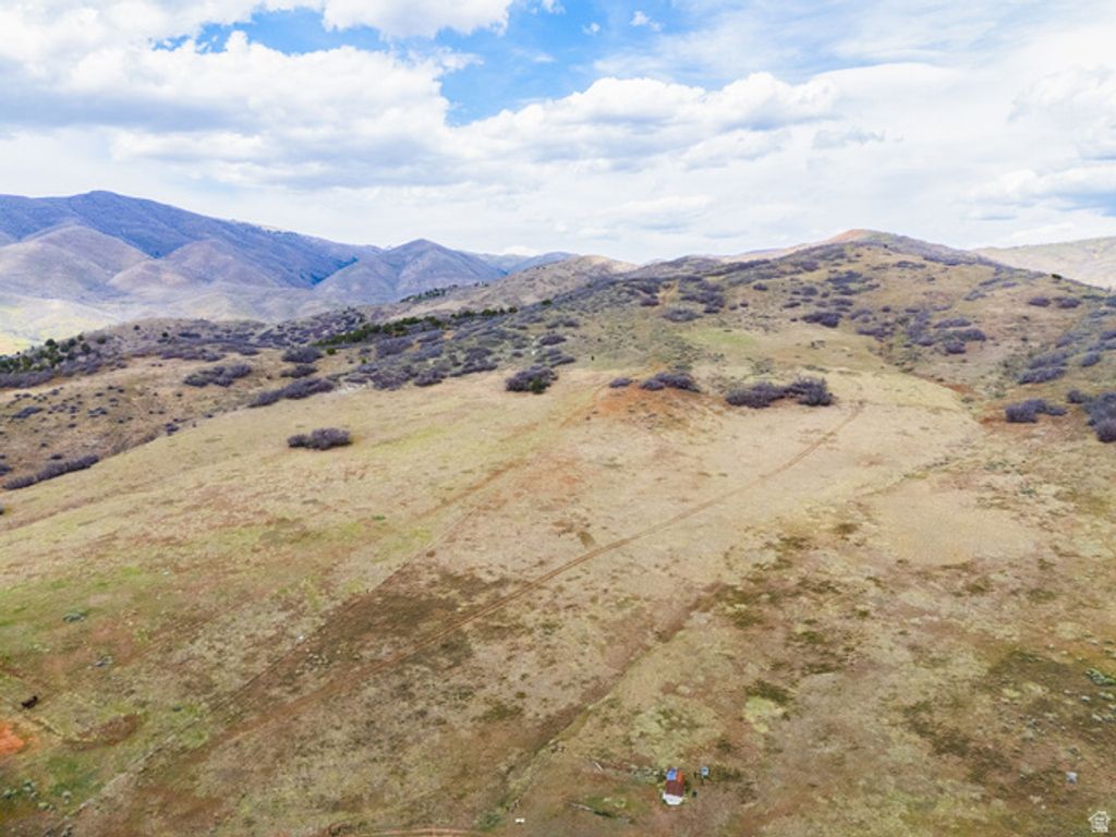 Image 92 of property listing at 9795 E 7777 S, Spanish Fork, UT 84660
