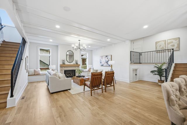 2113 Eastwood Ave, Nashville, TN 37212