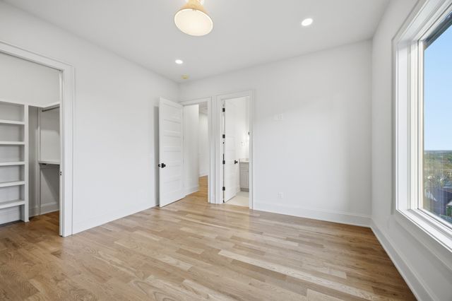 2113 Eastwood Ave, Nashville, TN 37212