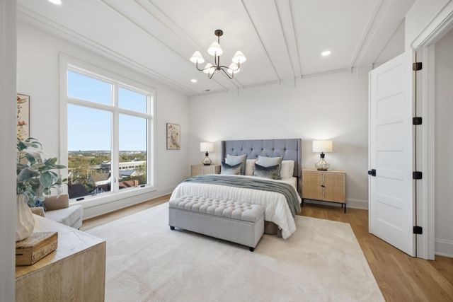 2113 Eastwood Ave, Nashville, TN 37212