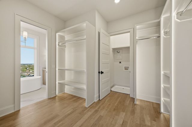 2113 Eastwood Ave, Nashville, TN 37212