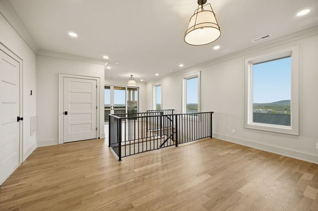 2113 Eastwood Ave, Nashville, TN 37212