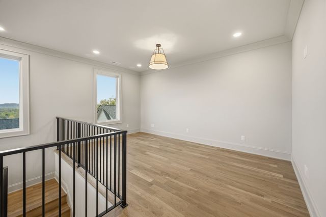 2113 Eastwood Ave, Nashville, TN 37212