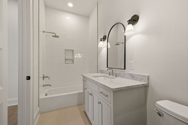 2113 Eastwood Ave, Nashville, TN 37212