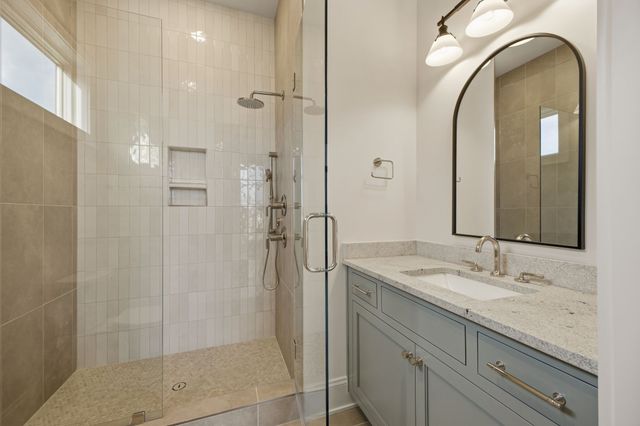 2113 Eastwood Ave, Nashville, TN 37212