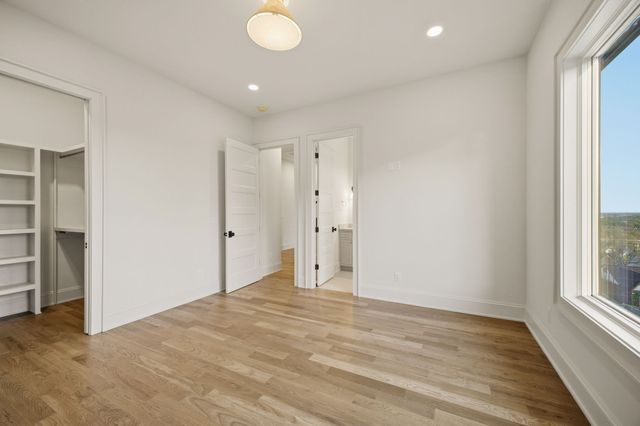 2113 Eastwood Ave, Nashville, TN 37212