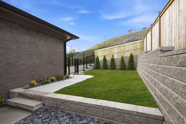 2113 Eastwood Ave, Nashville, TN 37212