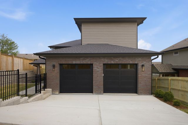 2113 Eastwood Ave, Nashville, TN 37212