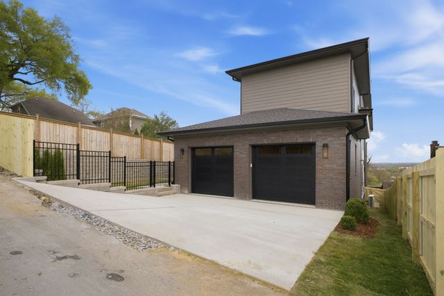 2113 Eastwood Ave, Nashville, TN 37212