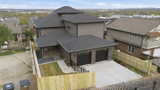 2113 Eastwood Ave, Nashville, TN 37212