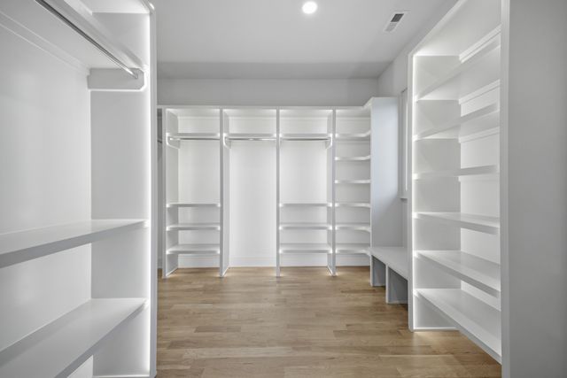 2113 Eastwood Ave, Nashville, TN 37212