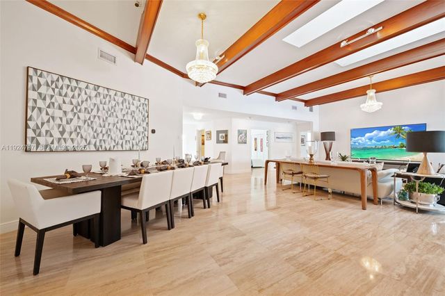 2729 NW 28th St, Boca Raton, FL 33434