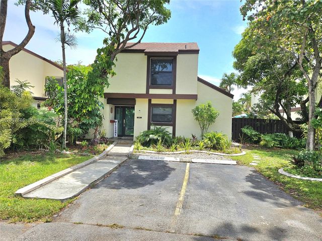 540 NW 99th Place 540, Miami, FL 33172