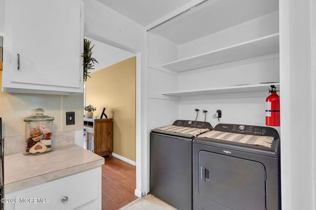 56 Bellflower Court, Toms River, NJ 08755