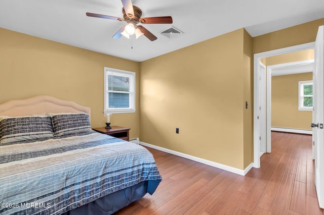 56 Bellflower Court, Toms River, NJ 08755
