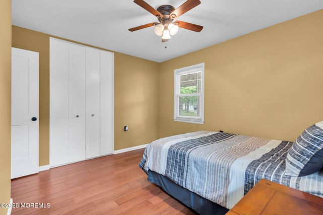 56 Bellflower Court, Toms River, NJ 08755