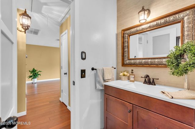 56 Bellflower Court, Toms River, NJ 08755