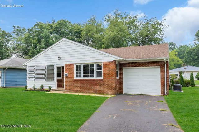 56 Bellflower Court, Toms River, NJ 08755
