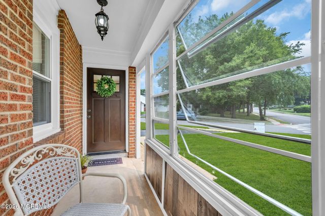 56 Bellflower Court, Toms River, NJ 08755