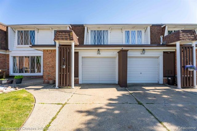 8700 Common Road, Warren, MI 48093