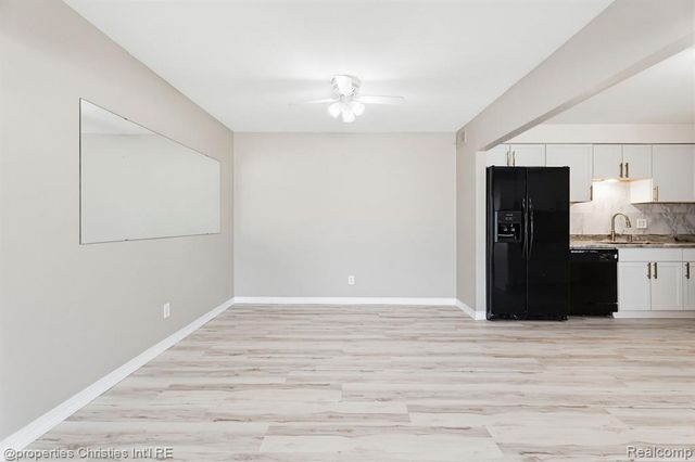 8700 Common Road, Warren, MI 48093