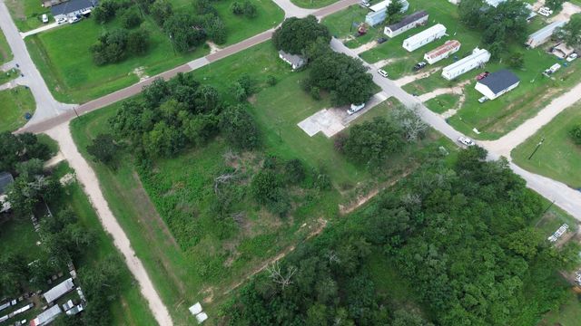 210 5th Street, Hempstead, TX 77445