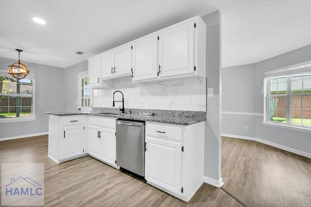 1914 Salisbury Way, Hinesville, GA 31313