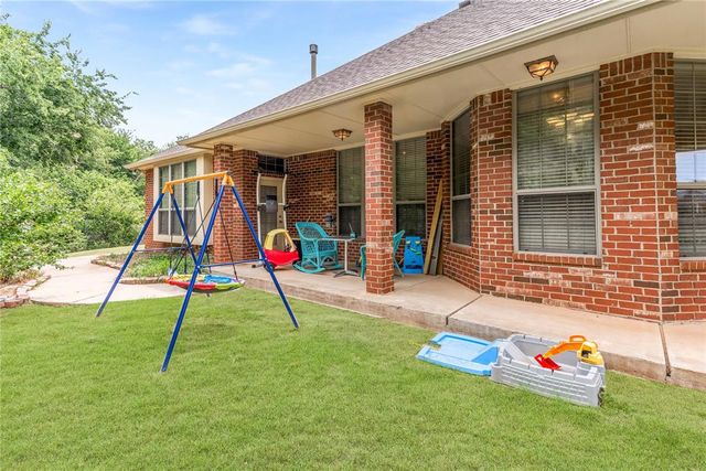 11712 Savanah Place, Yukon, OK 73099