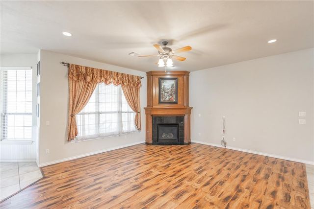 11712 Savanah Place, Yukon, OK 73099