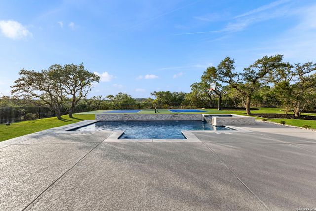 116 Fortunate son, Boerne, TX 78006