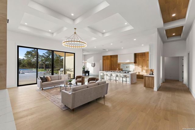 116 Fortunate son, Boerne, TX 78006