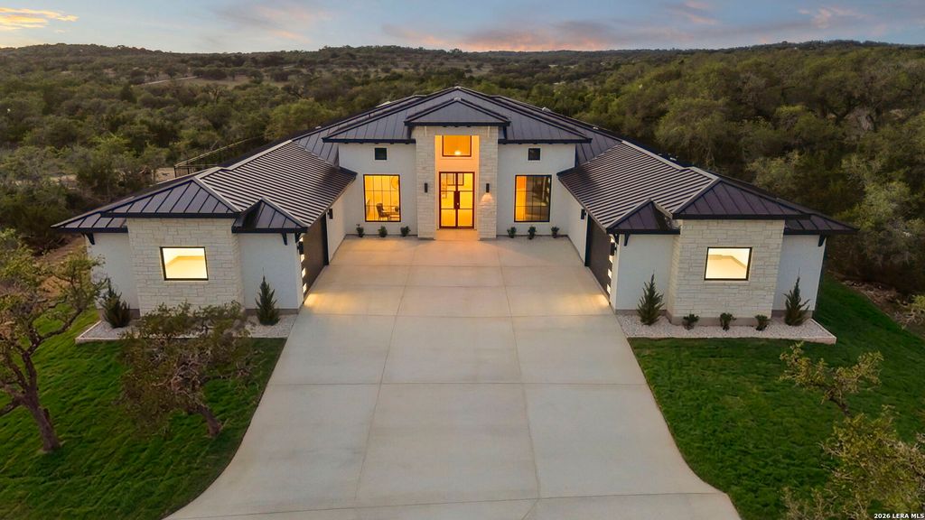 116 Fortunate son, Boerne, TX 78006