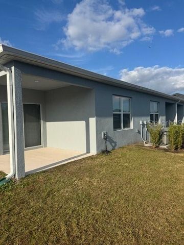 1210 PORT BLUE WAY, Lady Lake, FL 32159