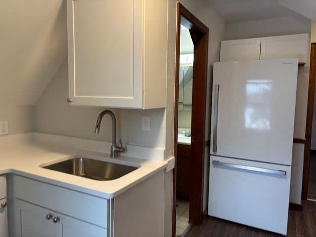 64 Eddy St 3, North Attleboro, MA 02760