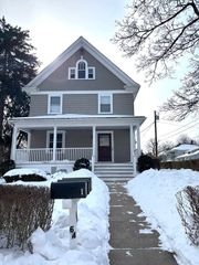 64 Eddy St 3, North Attleboro, MA 02760