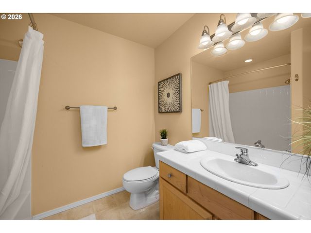 6301 ALYSSA Ter, Lake Oswego, OR 97035