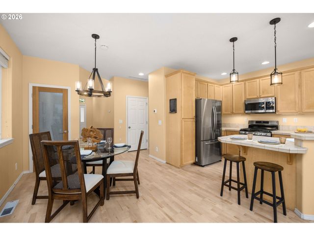 6301 ALYSSA Ter, Lake Oswego, OR 97035