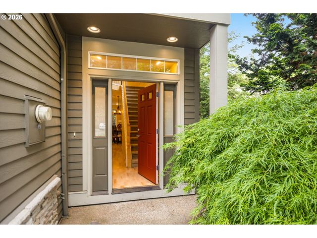 6301 ALYSSA Ter, Lake Oswego, OR 97035